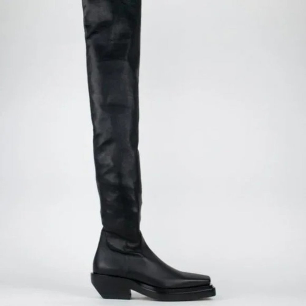 Bottega Veneta "The Lean" Boots